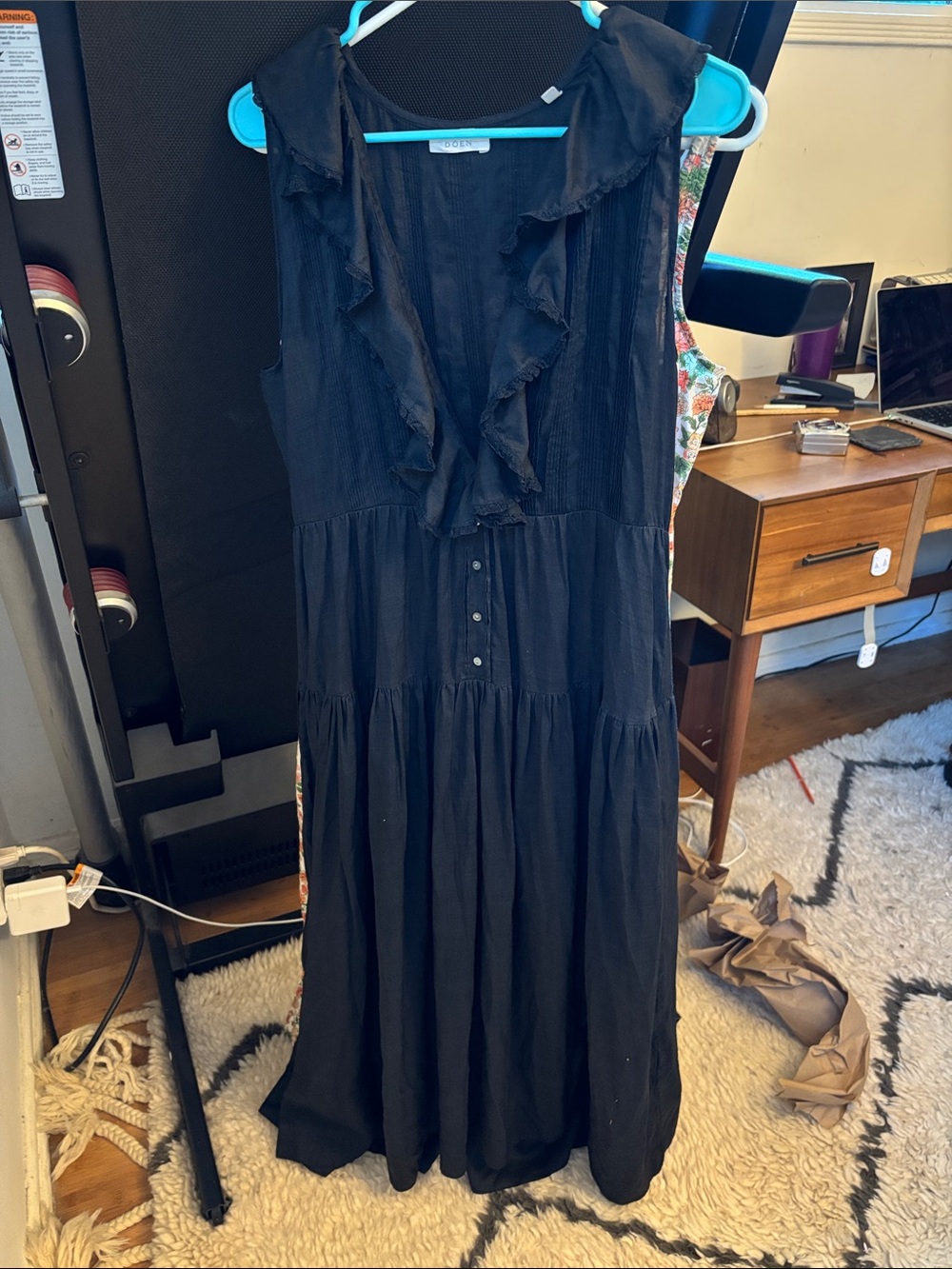 Doen Black Sleeveless Ruffle-Trim Midi Dress